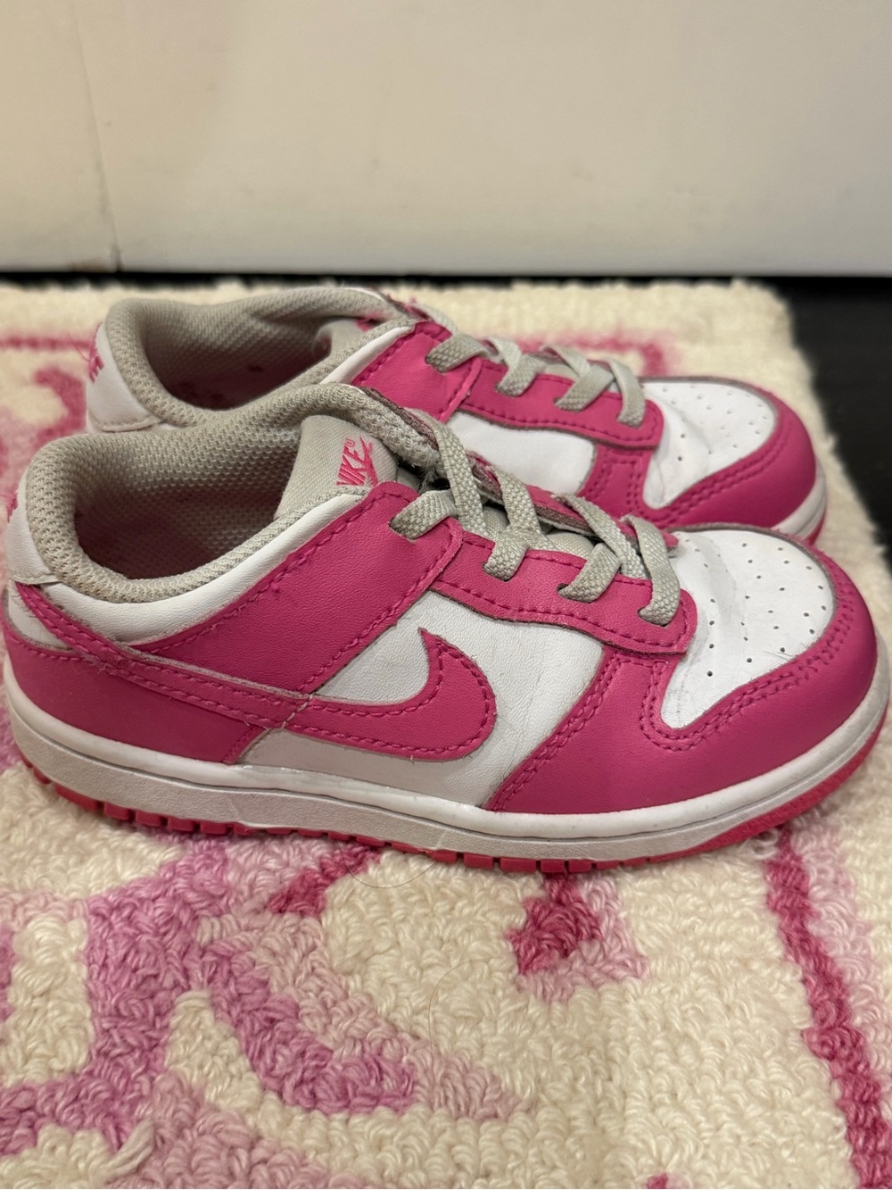 Nike Kids Pink and White Low-Top Sneakers